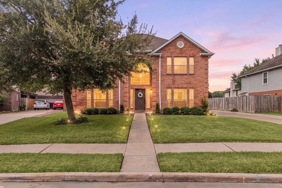 Property photo for 14018 Ragus Lake Drive, Sugar Land, TX