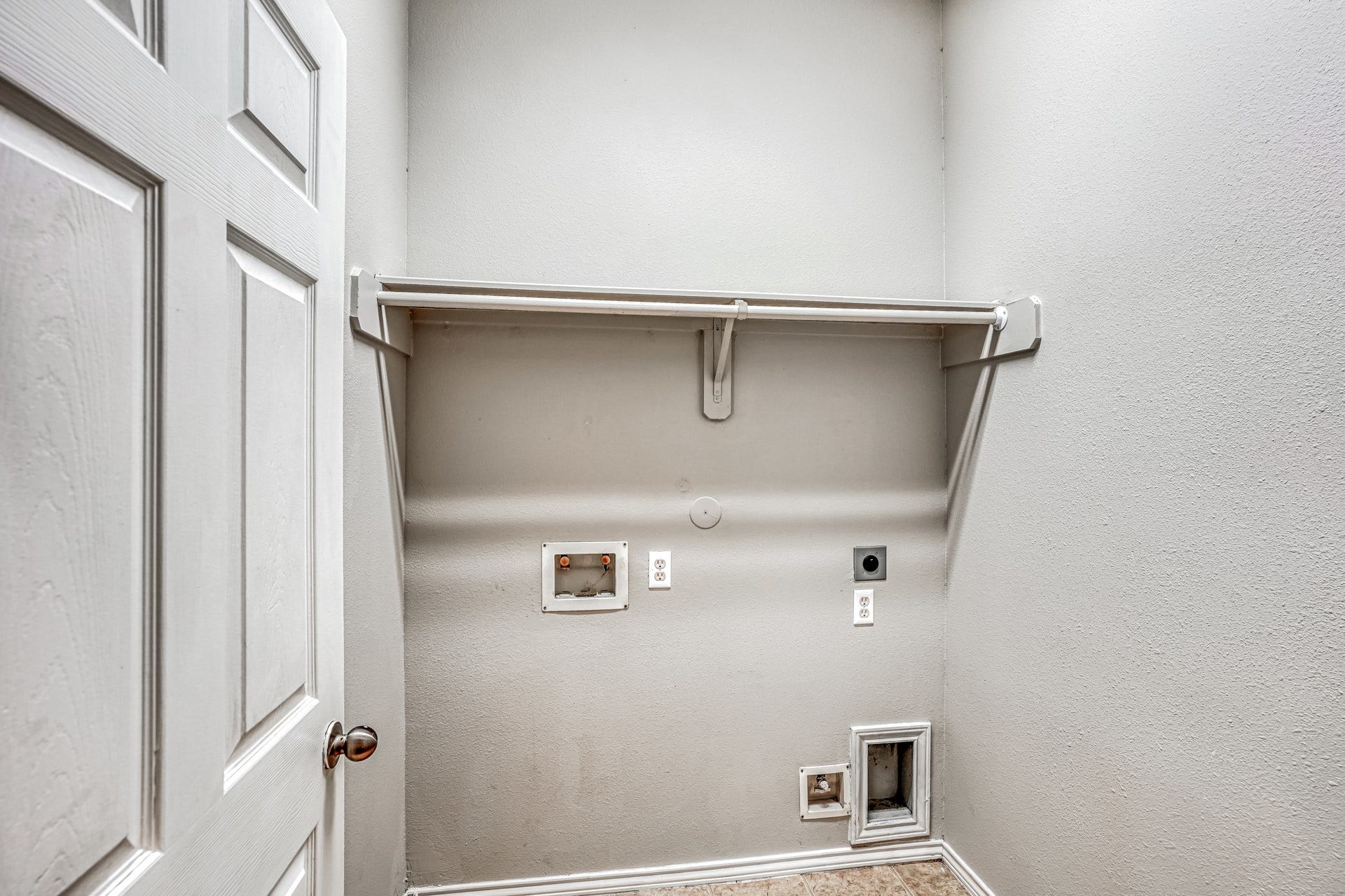606 Red Oak Canyon Lane, La Marque, TX 77568 606 Red Oak Canyon Lane, La Marque, TX 77568