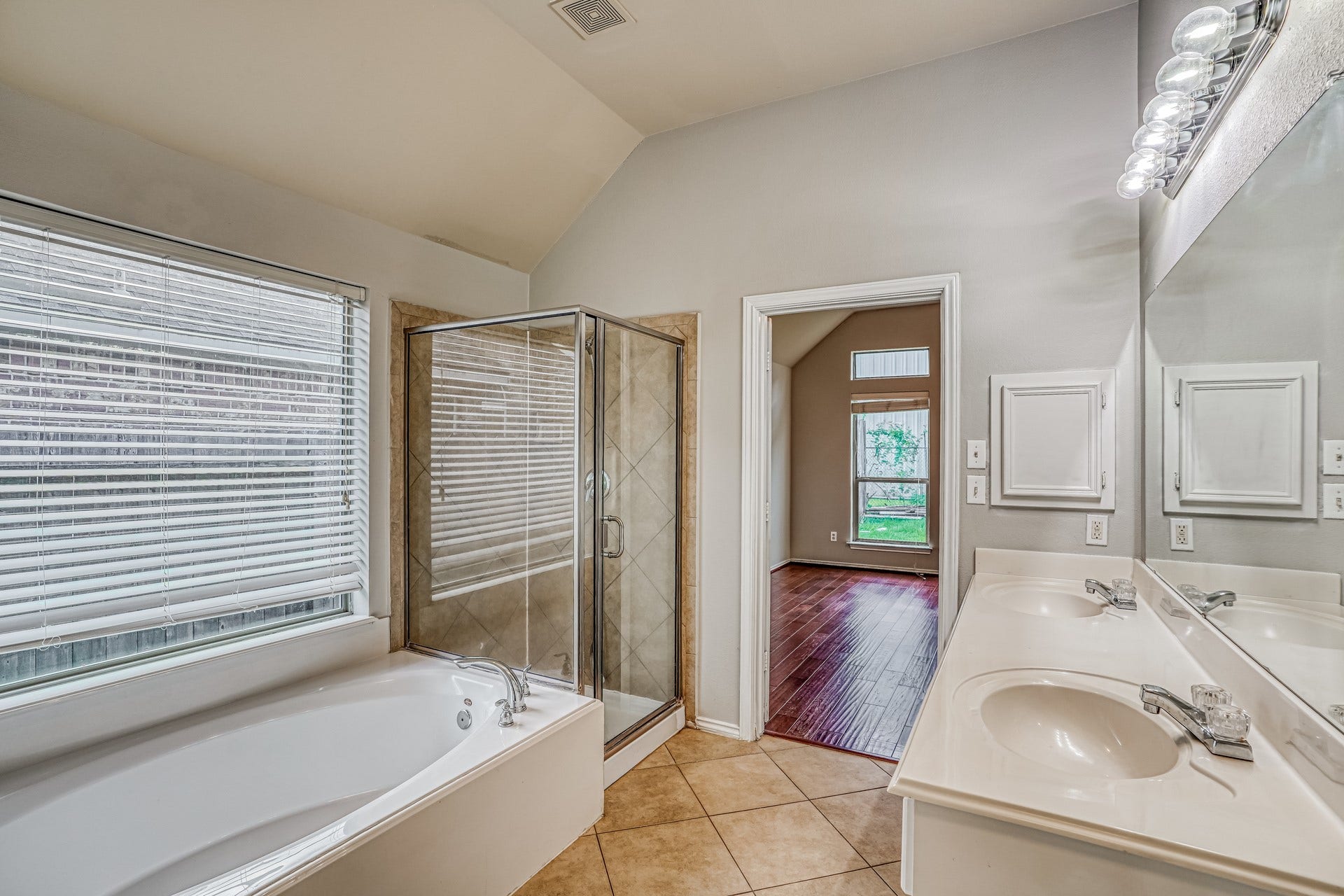 606 Red Oak Canyon Lane, La Marque, TX 77568 606 Red Oak Canyon Lane, La Marque, TX 77568