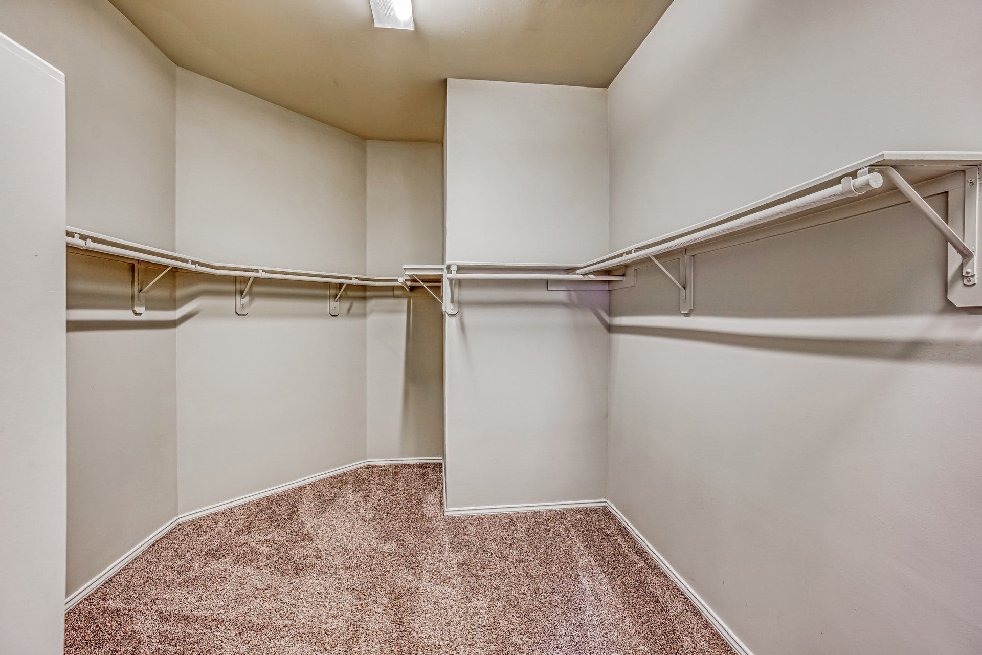606 Red Oak Canyon Lane, La Marque, TX 77568 606 Red Oak Canyon Lane, La Marque, TX 77568