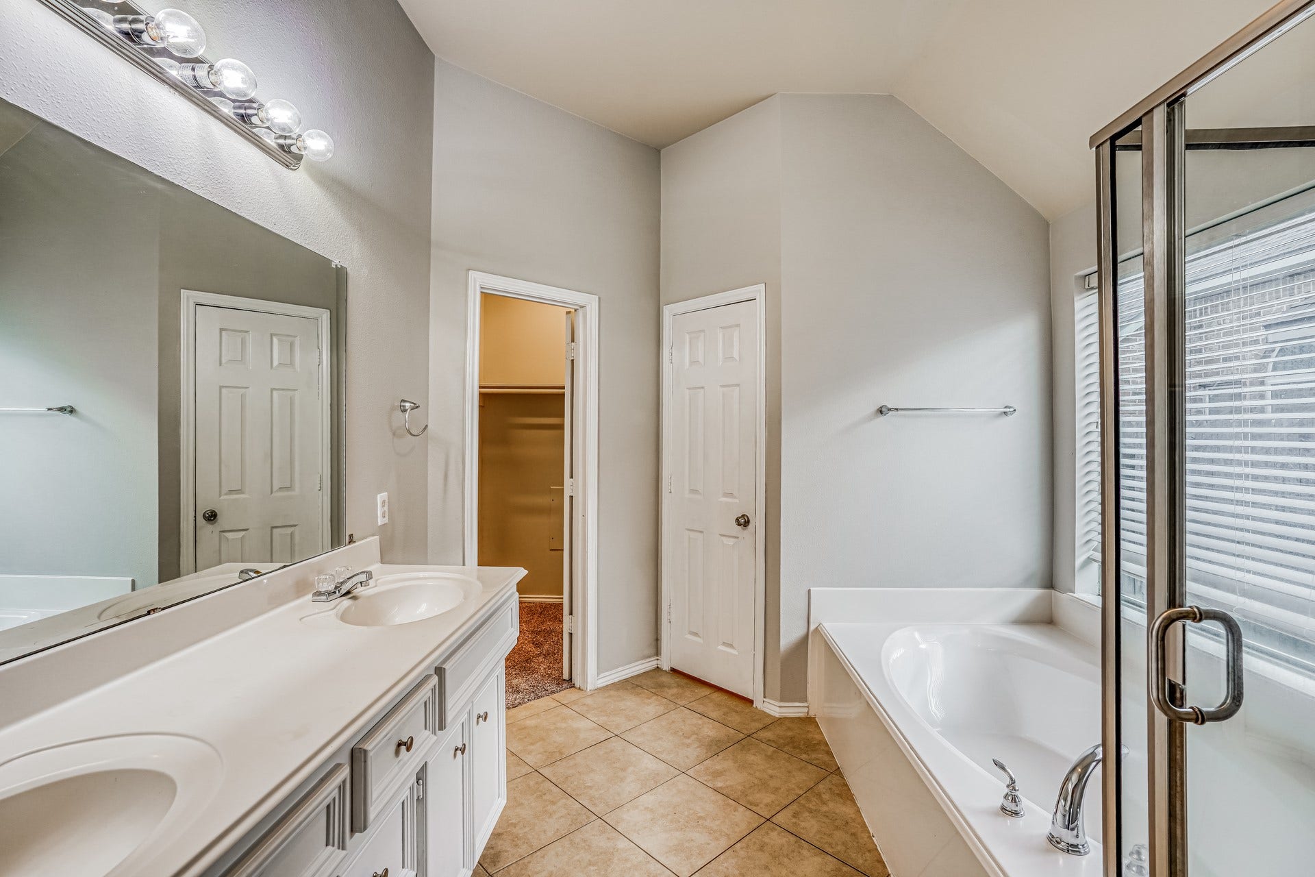 606 Red Oak Canyon Lane, La Marque, TX 77568 606 Red Oak Canyon Lane, La Marque, TX 77568