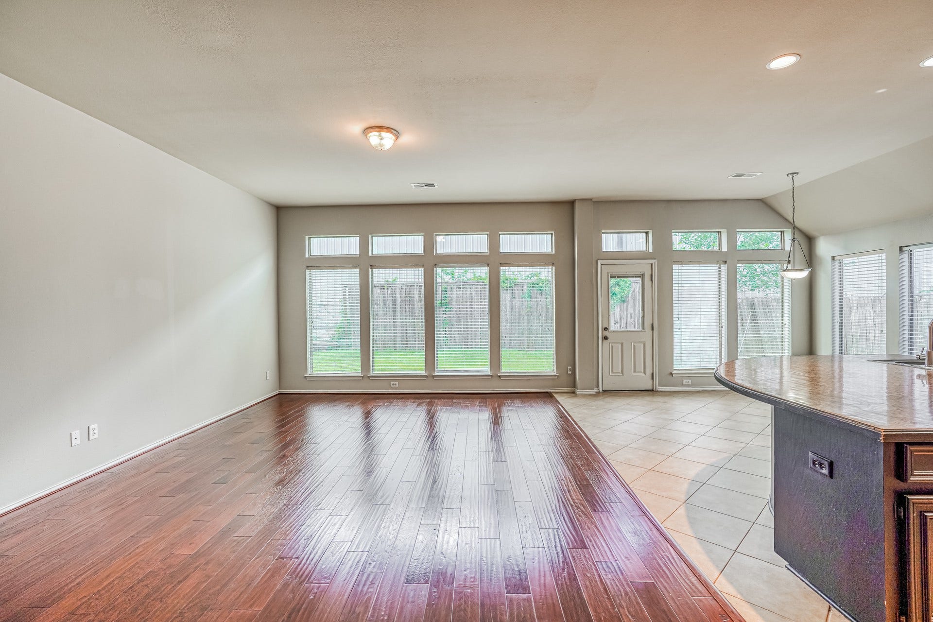 606 Red Oak Canyon Lane, La Marque, TX 77568 606 Red Oak Canyon Lane, La Marque, TX 77568