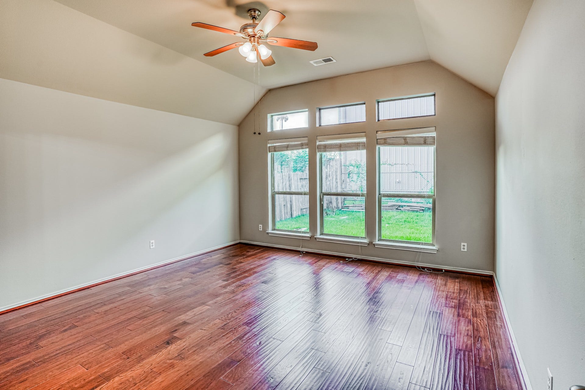 606 Red Oak Canyon Lane, La Marque, TX 77568 606 Red Oak Canyon Lane, La Marque, TX 77568