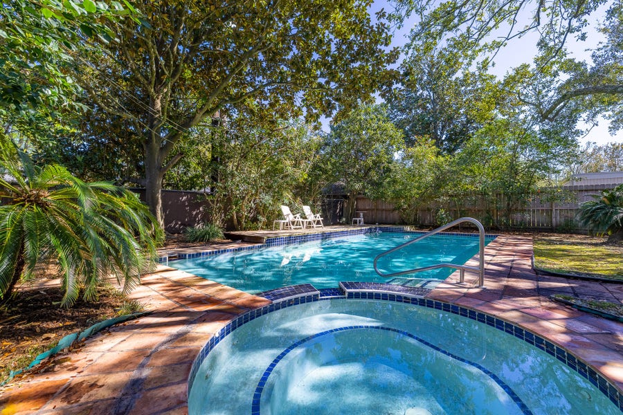 Property photo for 5238 Loch Lomond Drive, Houston, TX