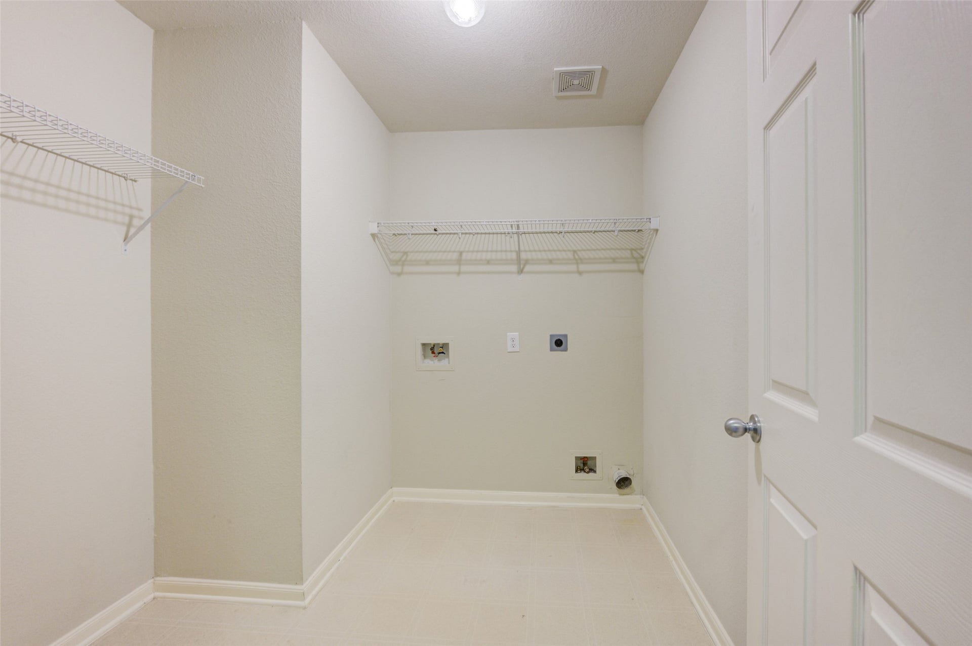 3814 Tammony Park Lane, Friendswood, TX 77546 3814 Tammony Park Lane, Friendswood, TX 77546