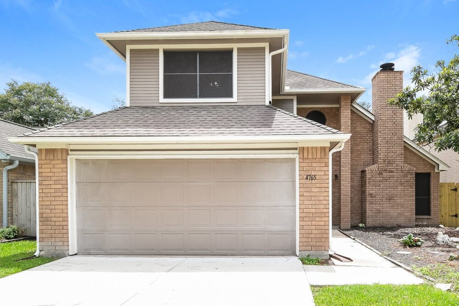 Property photo for 4765 Oakmont Court, League City, TX
