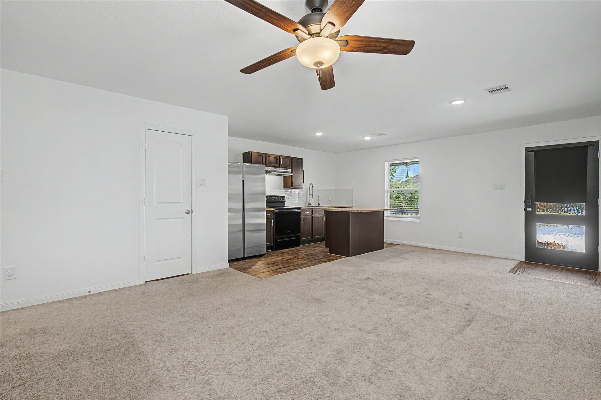 16606 Colleen Place, Conroe, TX 77306 16606 Colleen Place, Conroe, TX 77306