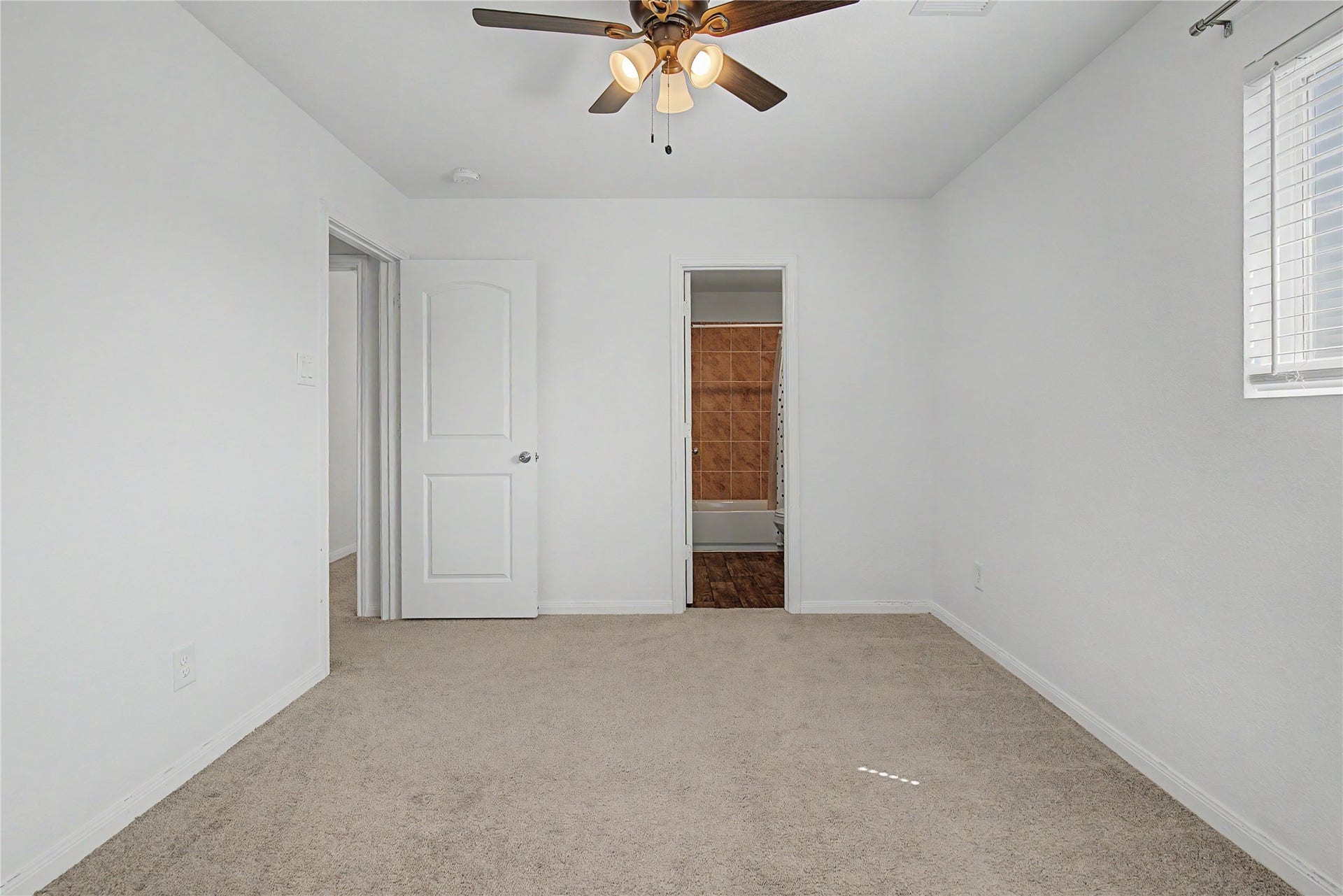 16606 Colleen Place, Conroe, TX 77306 16606 Colleen Place, Conroe, TX 77306