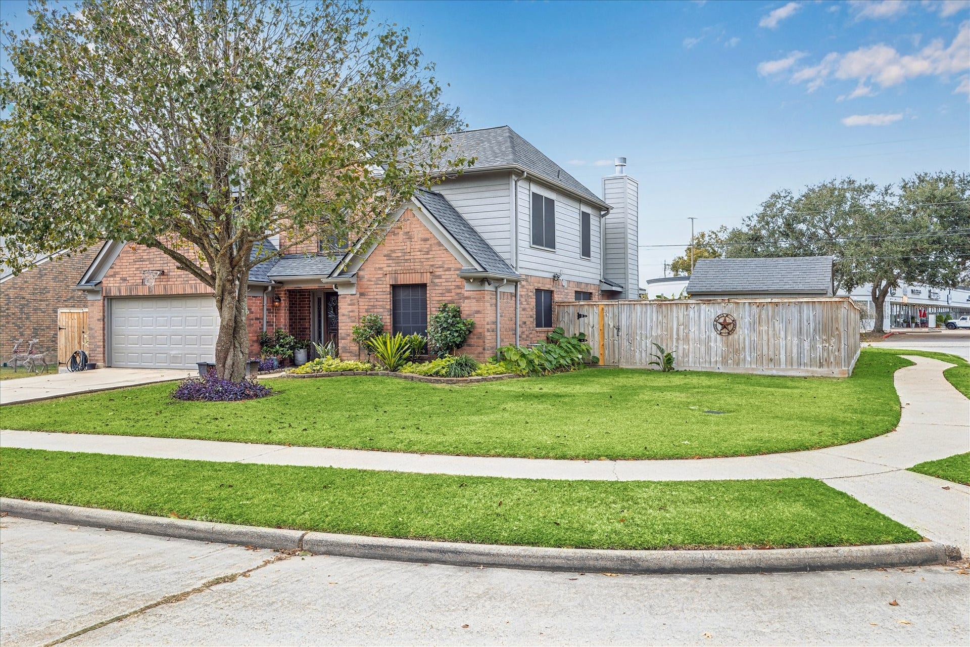 2702 Glendale Drive, Pearland, TX 77584