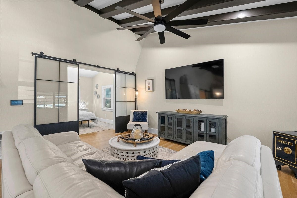 1005 Bryan Avenue, Seabrook, TX 77586 1005 Bryan Avenue, Seabrook, TX 77586
