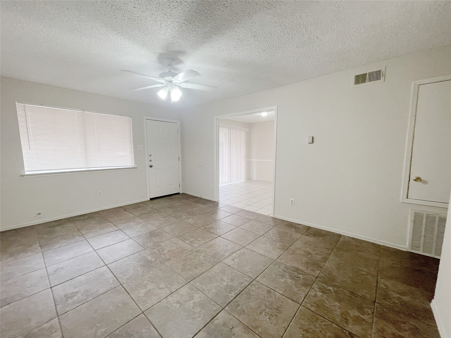 12023 Greenwood Forest Drive, #B, Houston, TX 77066 12023 Greenwood Forest Drive, #B, Houston, TX 77066