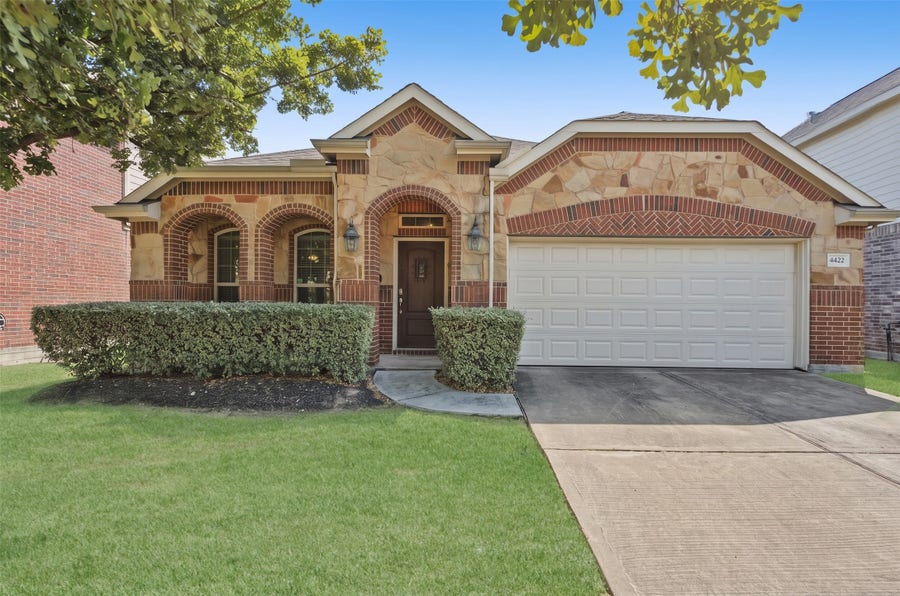 Property photo for 4422 Juniper Bay Lane, Baytown, TX