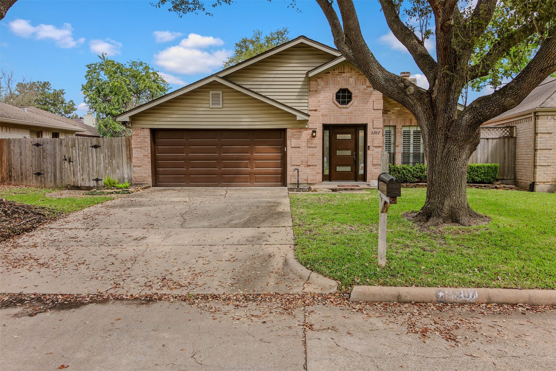 2207 Briarwest Boulevard, Houston, TX 77077 Welcome to 2207 Briarwest Blvd. (new driveway to be completed)