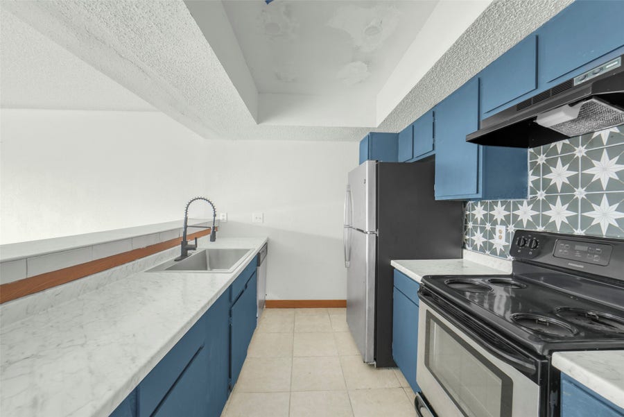 Property photo for 2818 S Bartell Drive, #33, Houston, TX