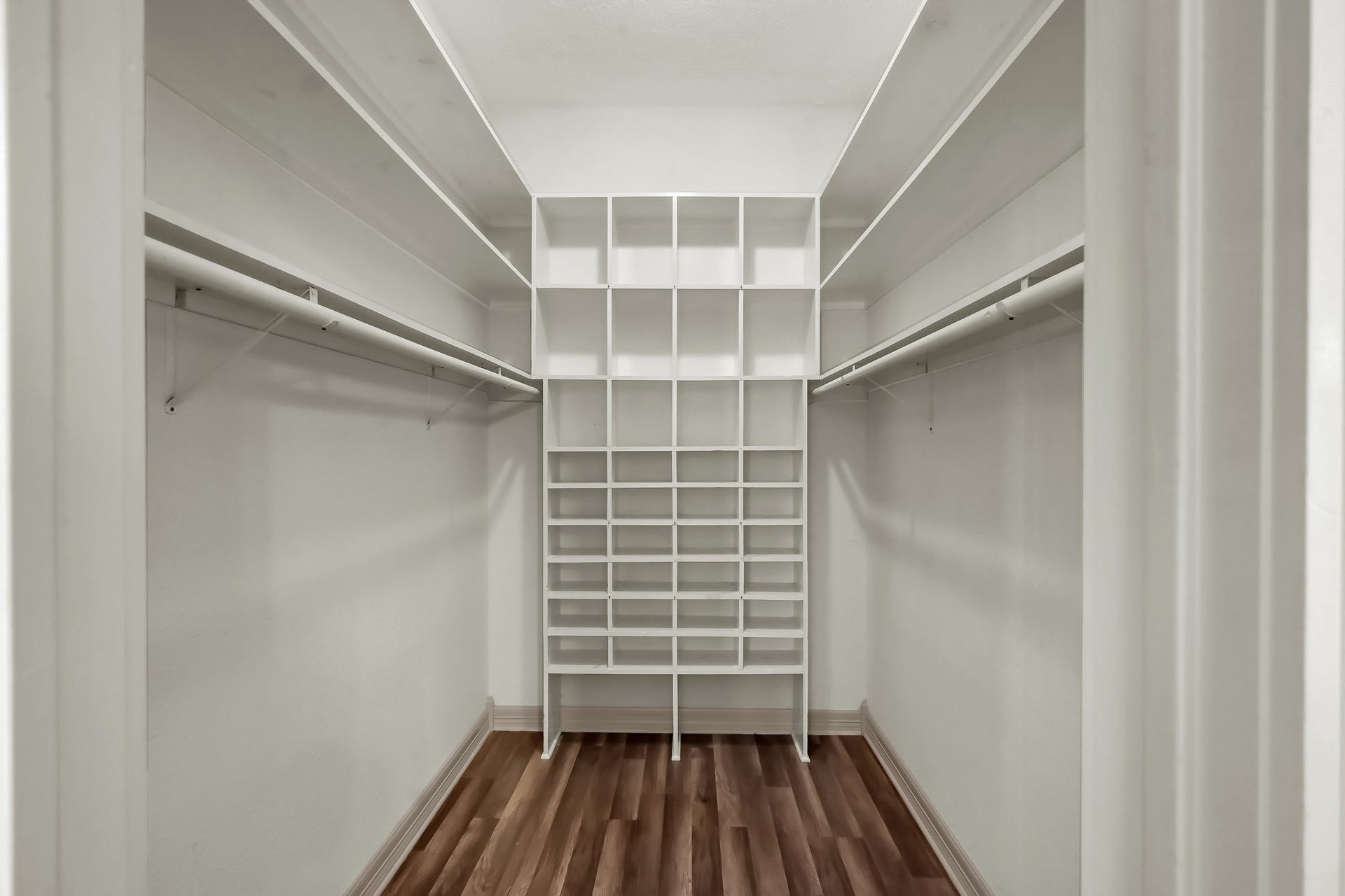 12758 Aries Loop Loop, Willis, TX 77318 ADU Closet