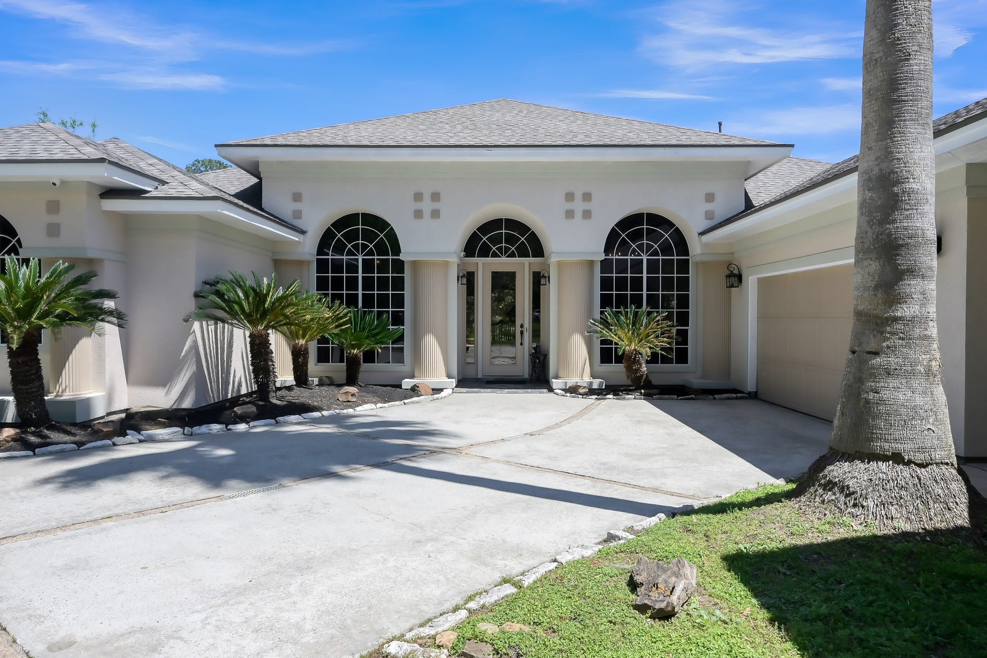 12758 Aries Loop Loop, Willis, TX 77318 Great Curb Appeal