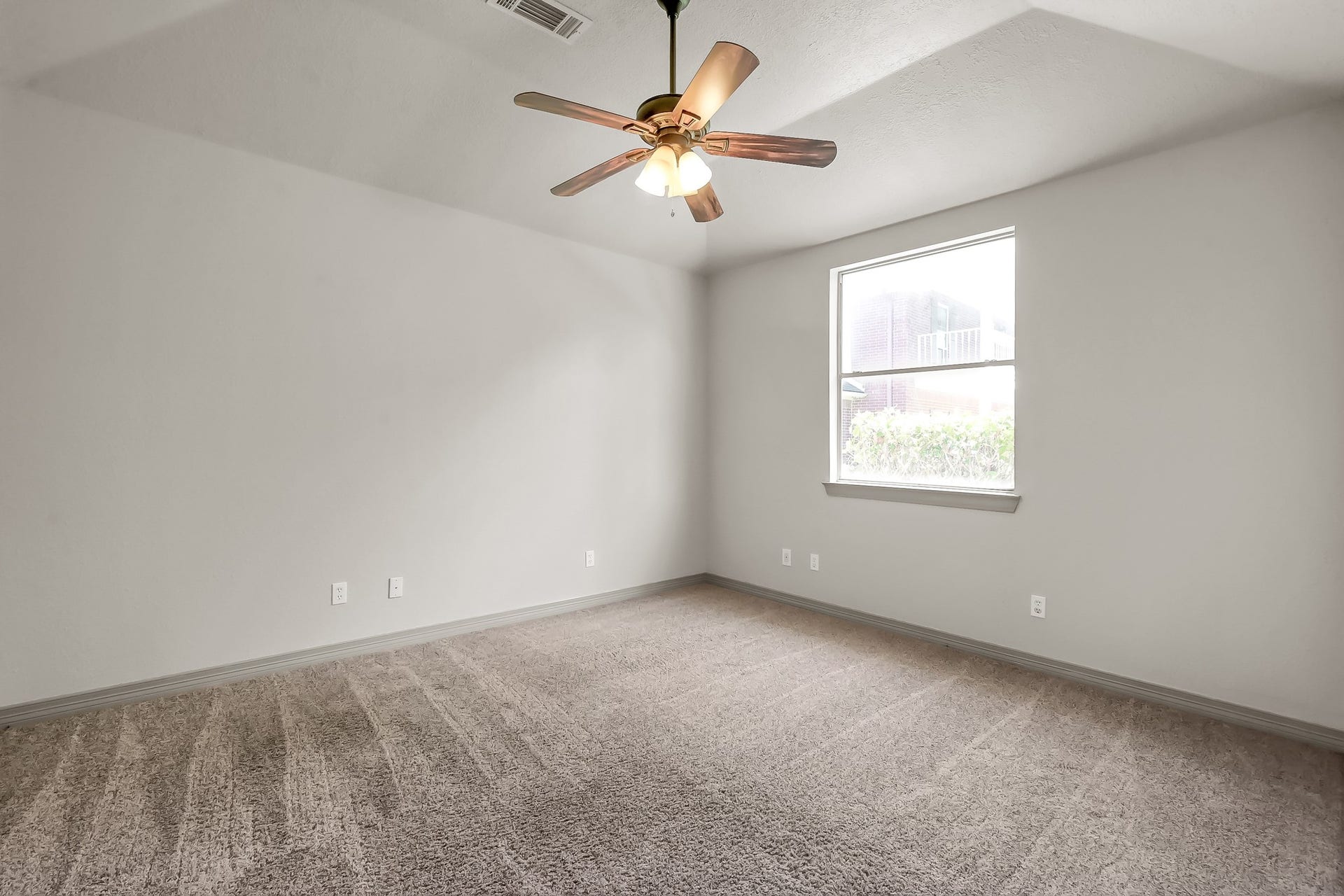 12758 Aries Loop Loop, Willis, TX 77318 Second Bedroom