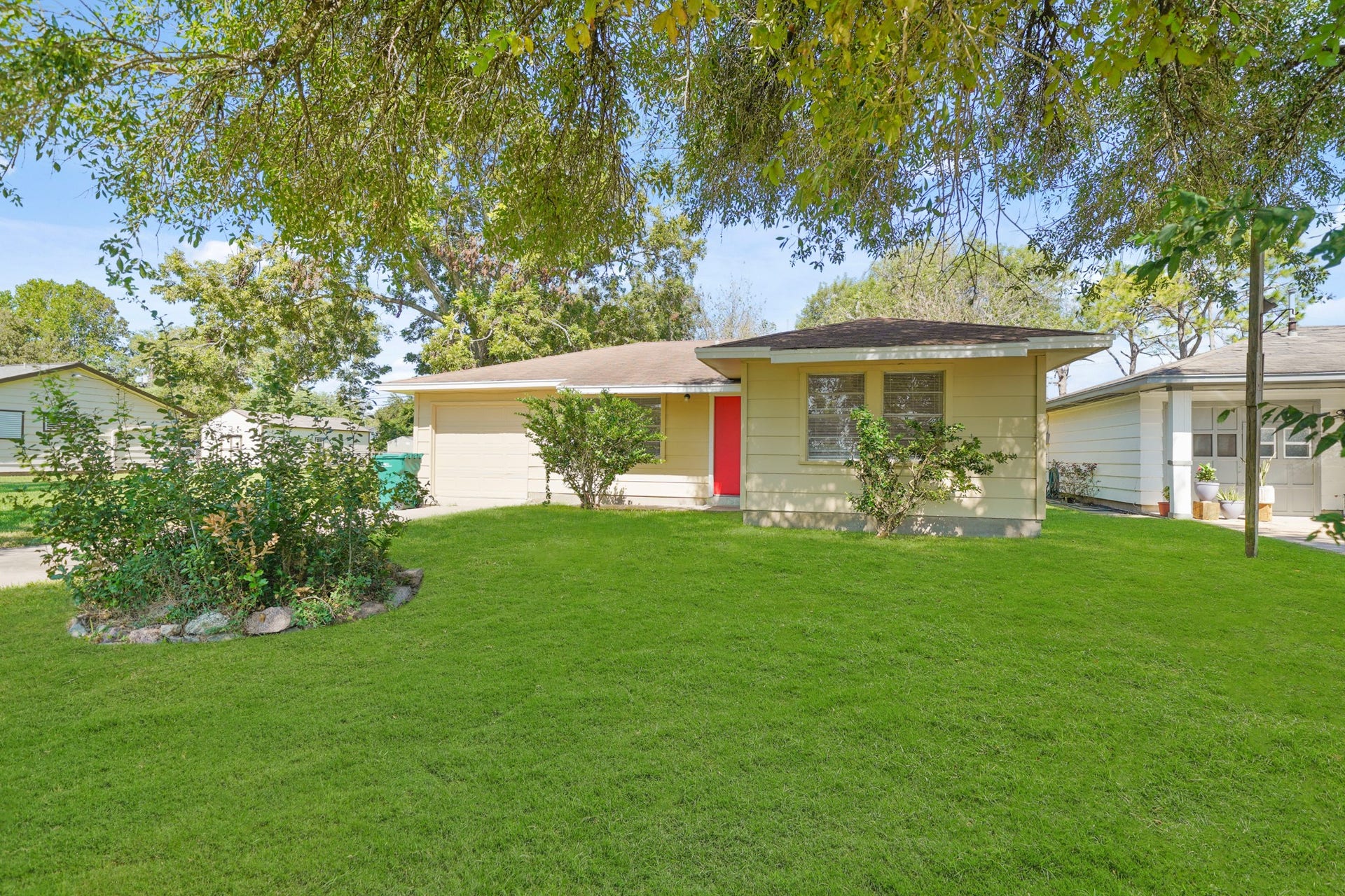 306 Pear Street, La Marque, TX 77568 306 Pear Street, La Marque, TX 77568