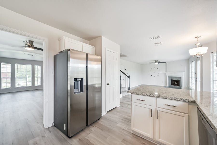 Property photo for 3207 Leila Oaks Drive, Houston, TX