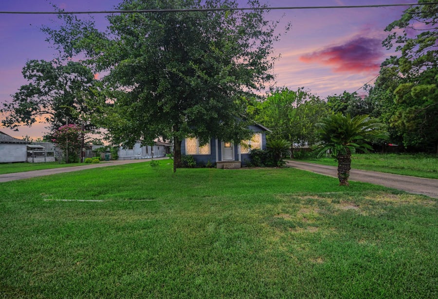 Property photo for 4810 Holly Ave, Pasadena, TX