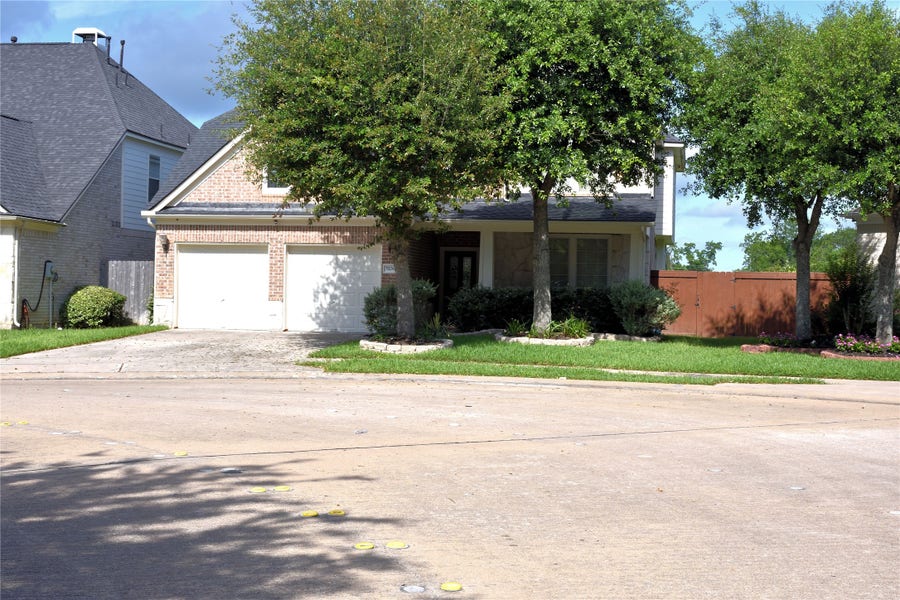 Property photo for 5106 Autumn Rose Lane, Sugar Land, TX