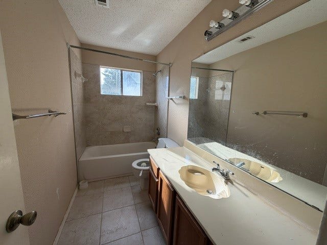 16630 Red Gully Drive, Sugar Land, TX 77498 16630 Red Gully Drive, Sugar Land, TX 77498