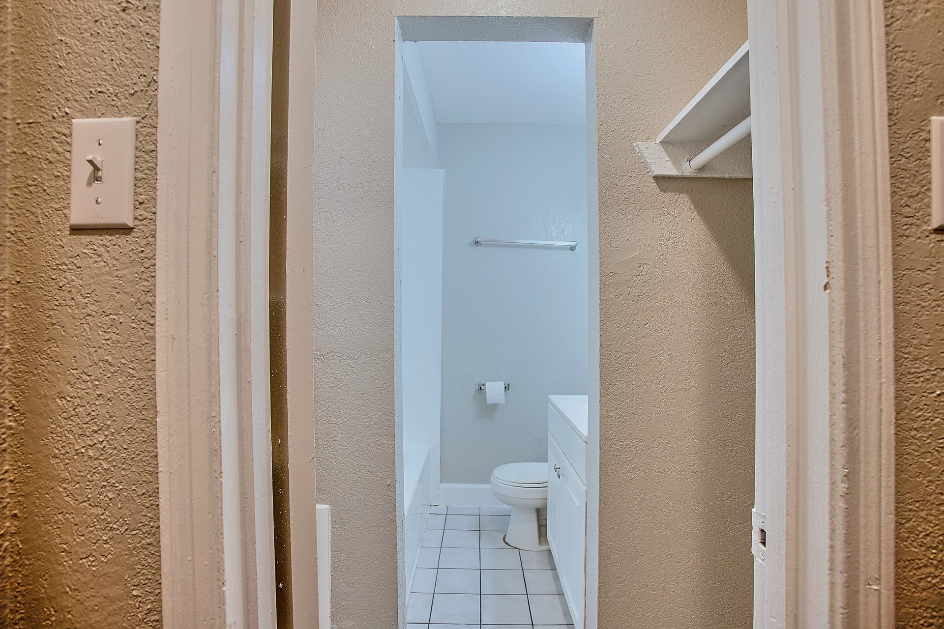 1423 Hawthorne, #16, Houston, TX 77006