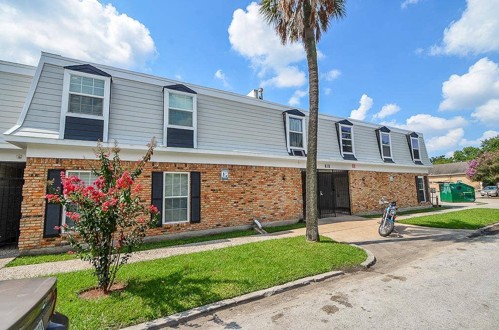 1423 Hawthorne, #16, Houston, TX 77006