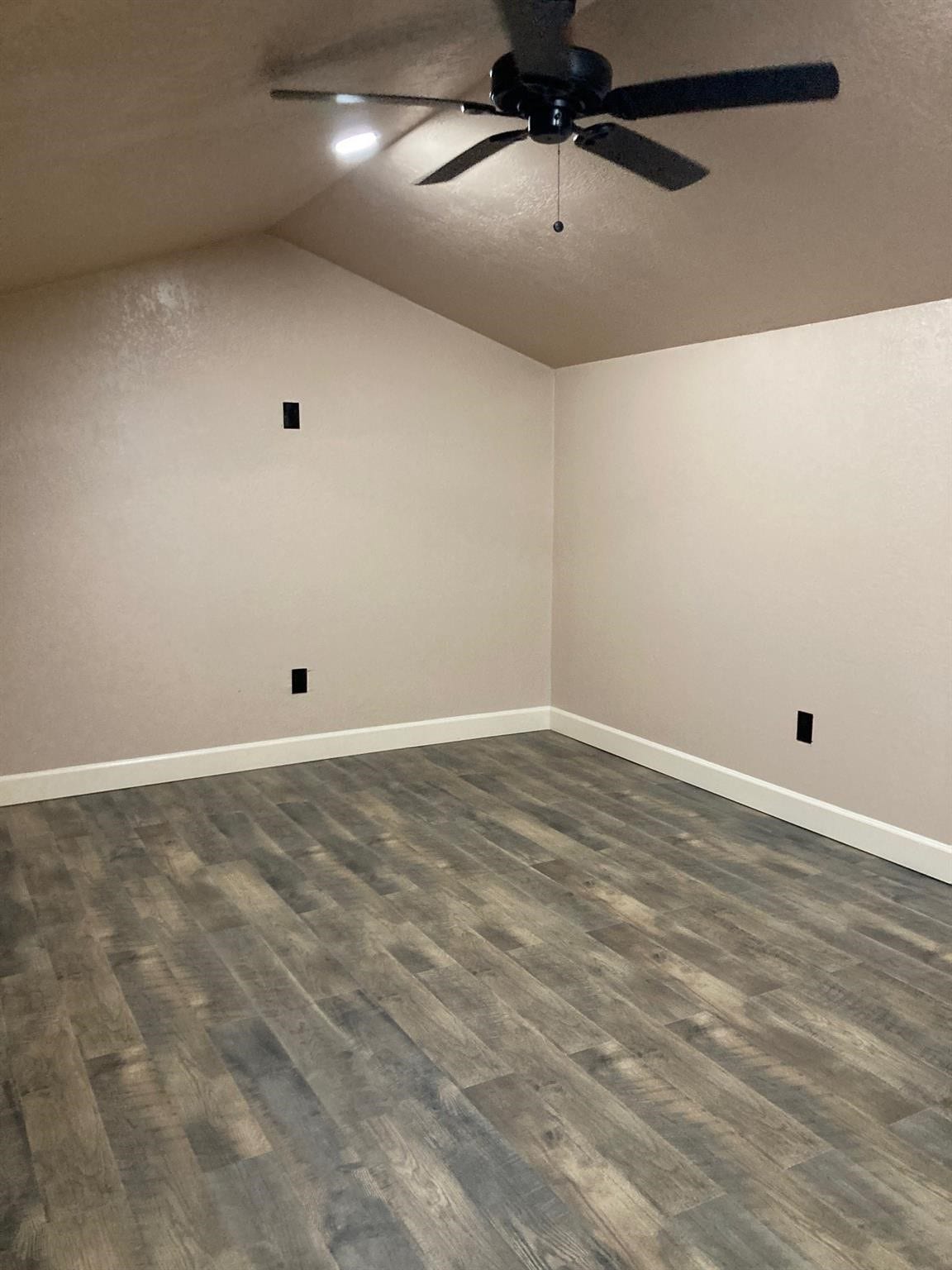 4384 County Road 197, Alvin, TX 77511 4384 County Road 197, Alvin, TX 77511