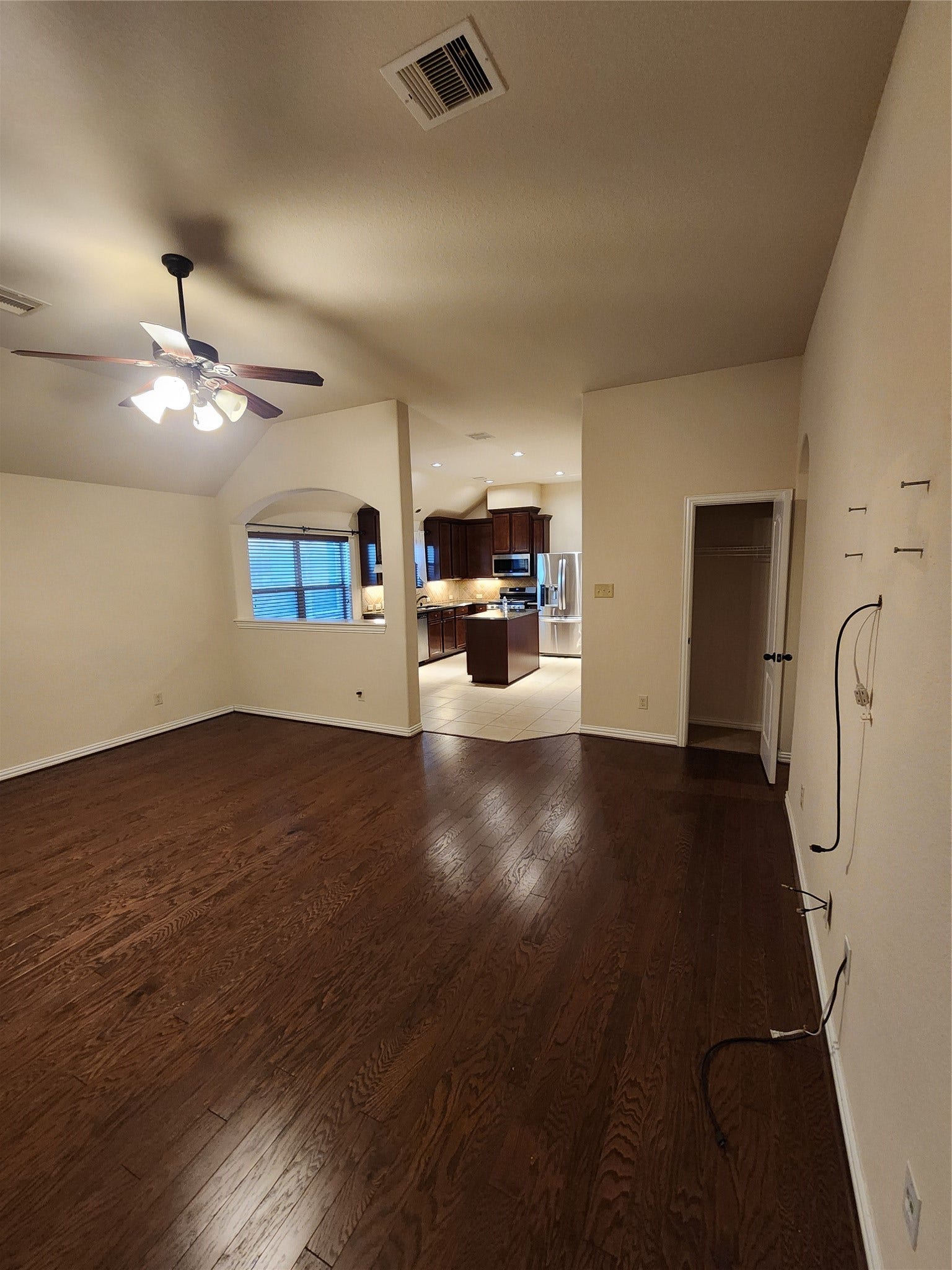 4713 E Meadow Drive, Deer Park, TX 77536 Living Room