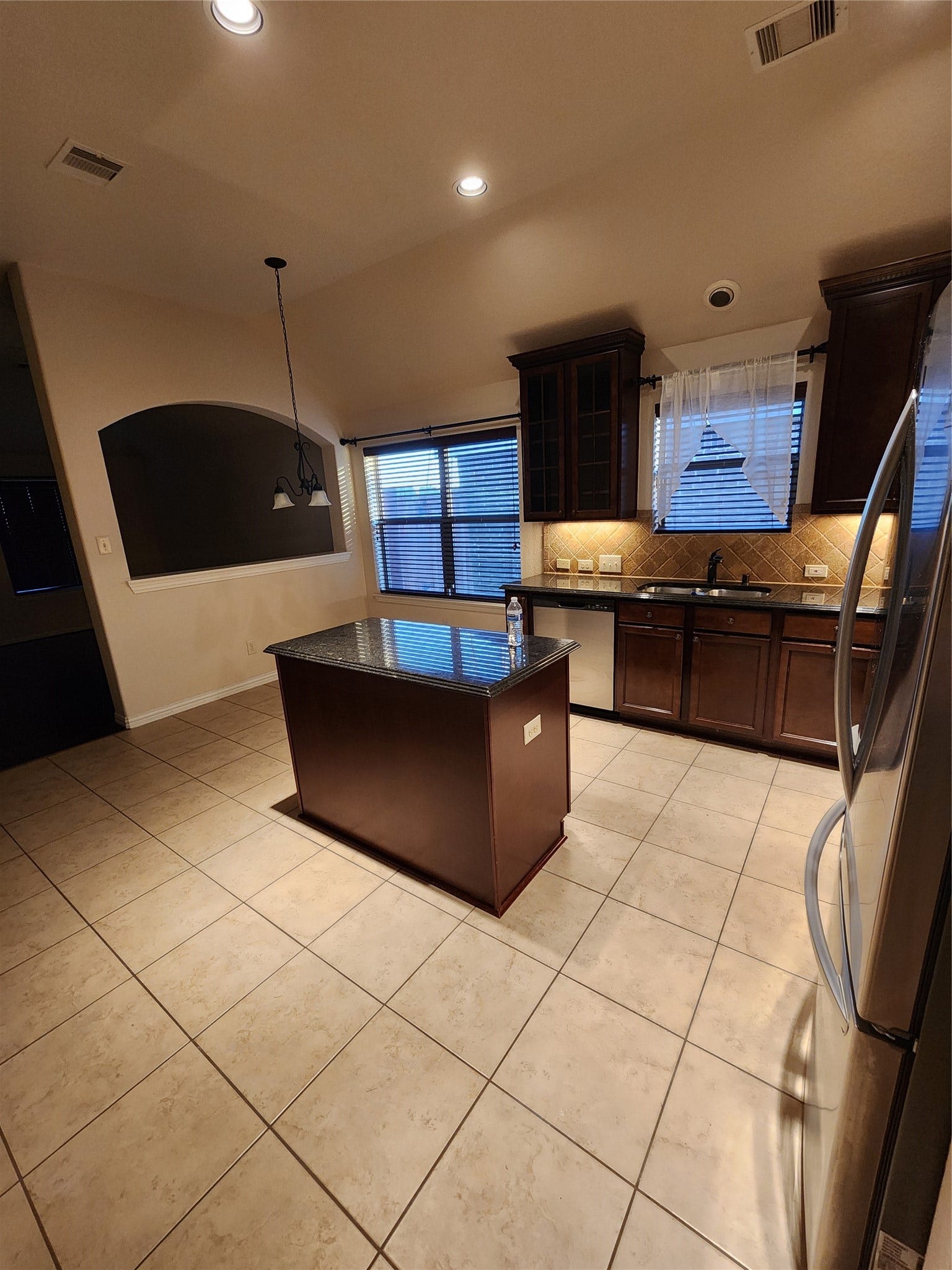 4713 E Meadow Drive, Deer Park, TX 77536 Kitchen