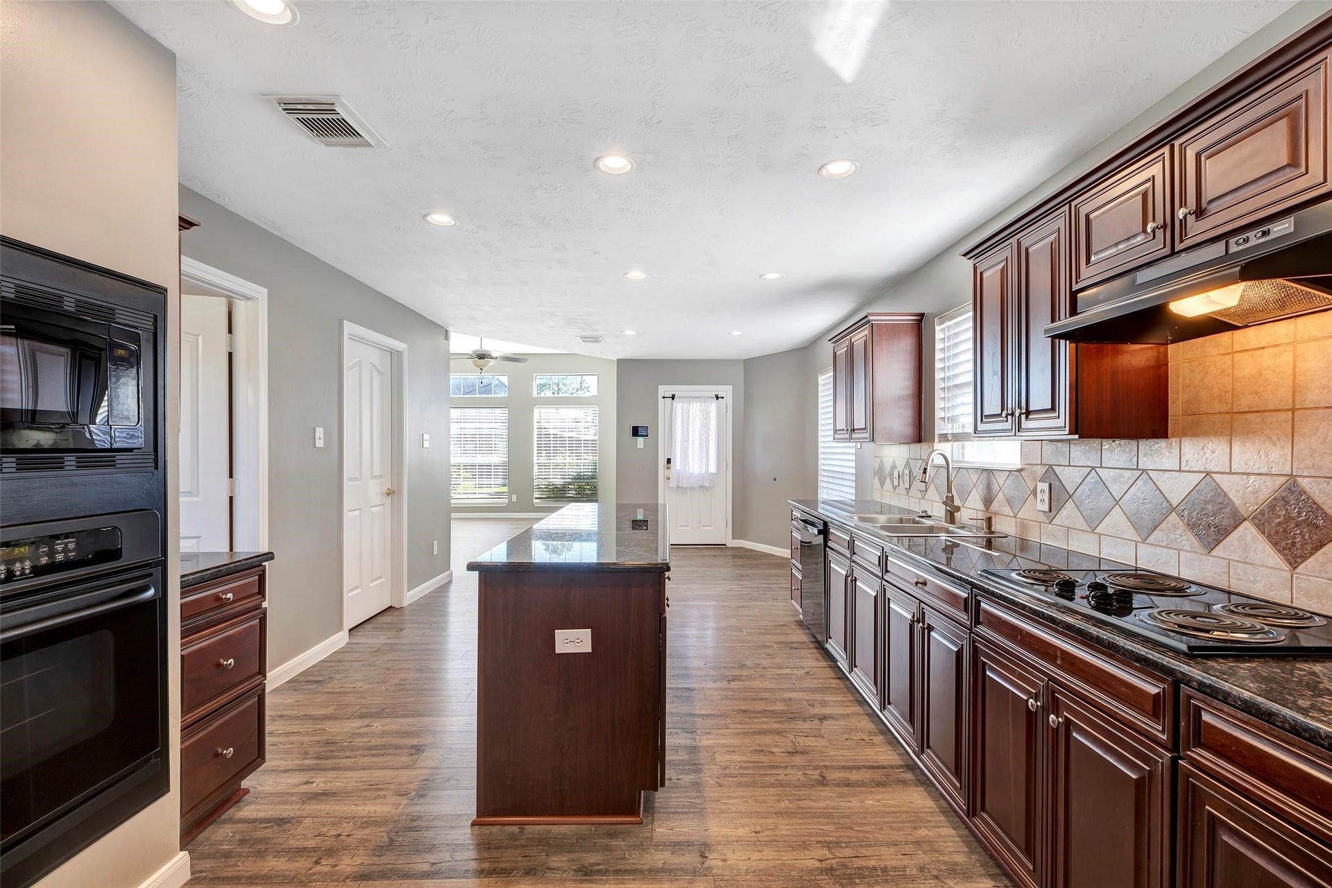 11514 Tara Place, Pearland, TX 77584 11514 Tara Place, Pearland, TX 77584