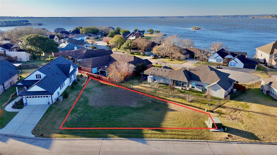Property photo for 5421 Zephyr Lane, Willis, TX