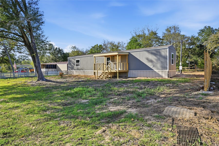 Property photo for 38904 West Drive, Hempstead, TX
