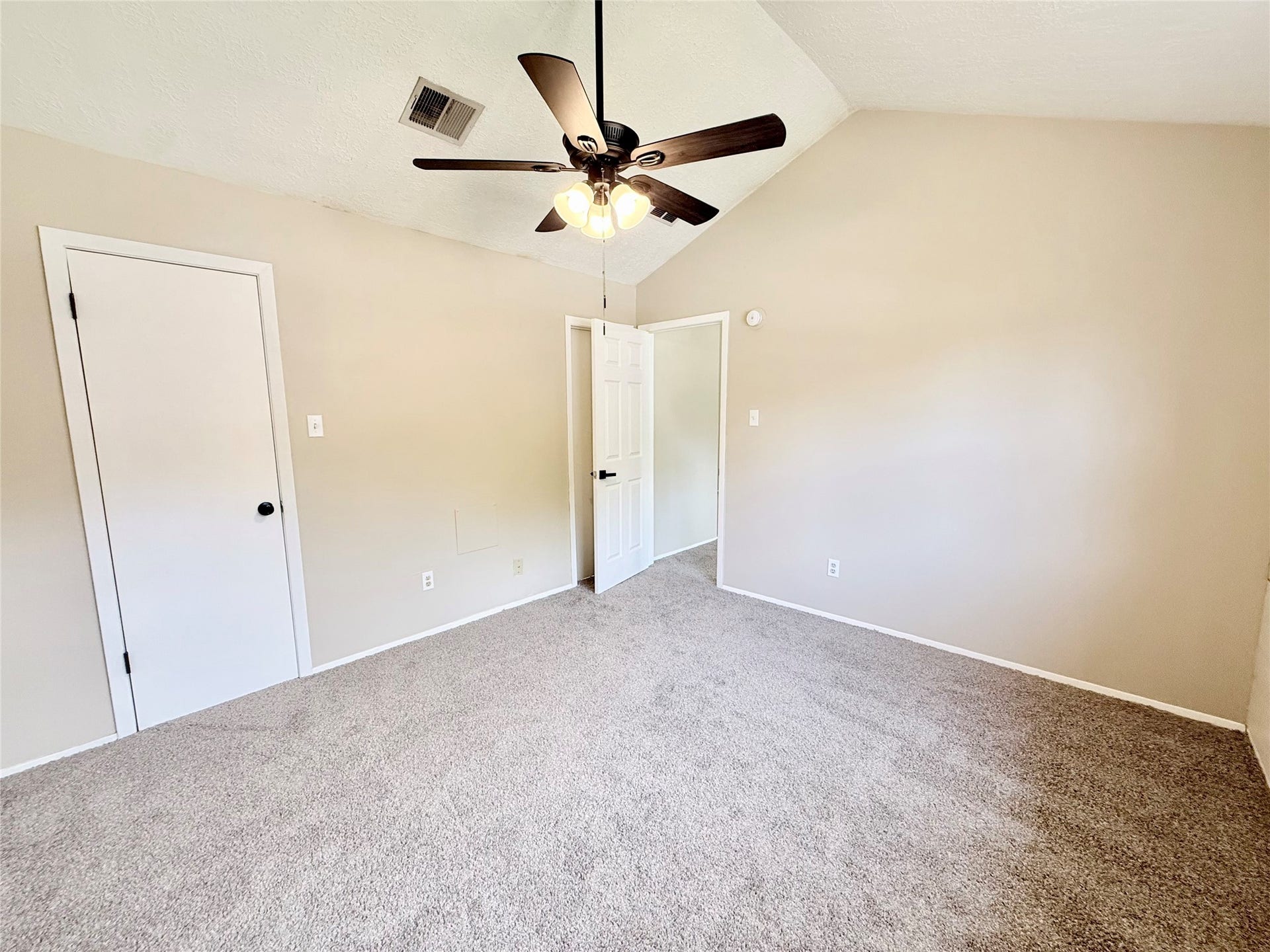 1014 Pimlico Drive, Pearland, TX 77584 1014 Pimlico Drive, Pearland, TX 77584