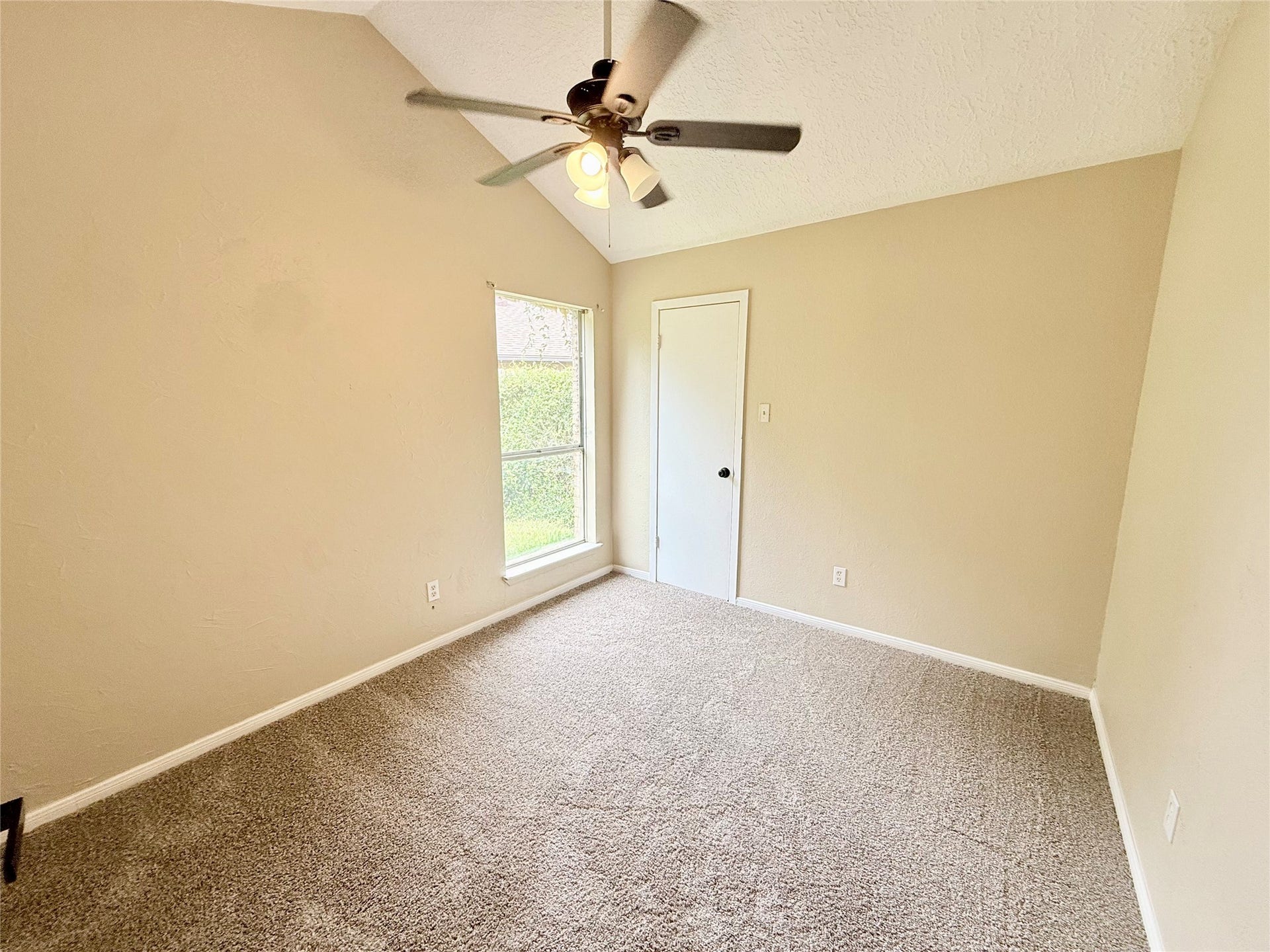 1014 Pimlico Drive, Pearland, TX 77584 1014 Pimlico Drive, Pearland, TX 77584