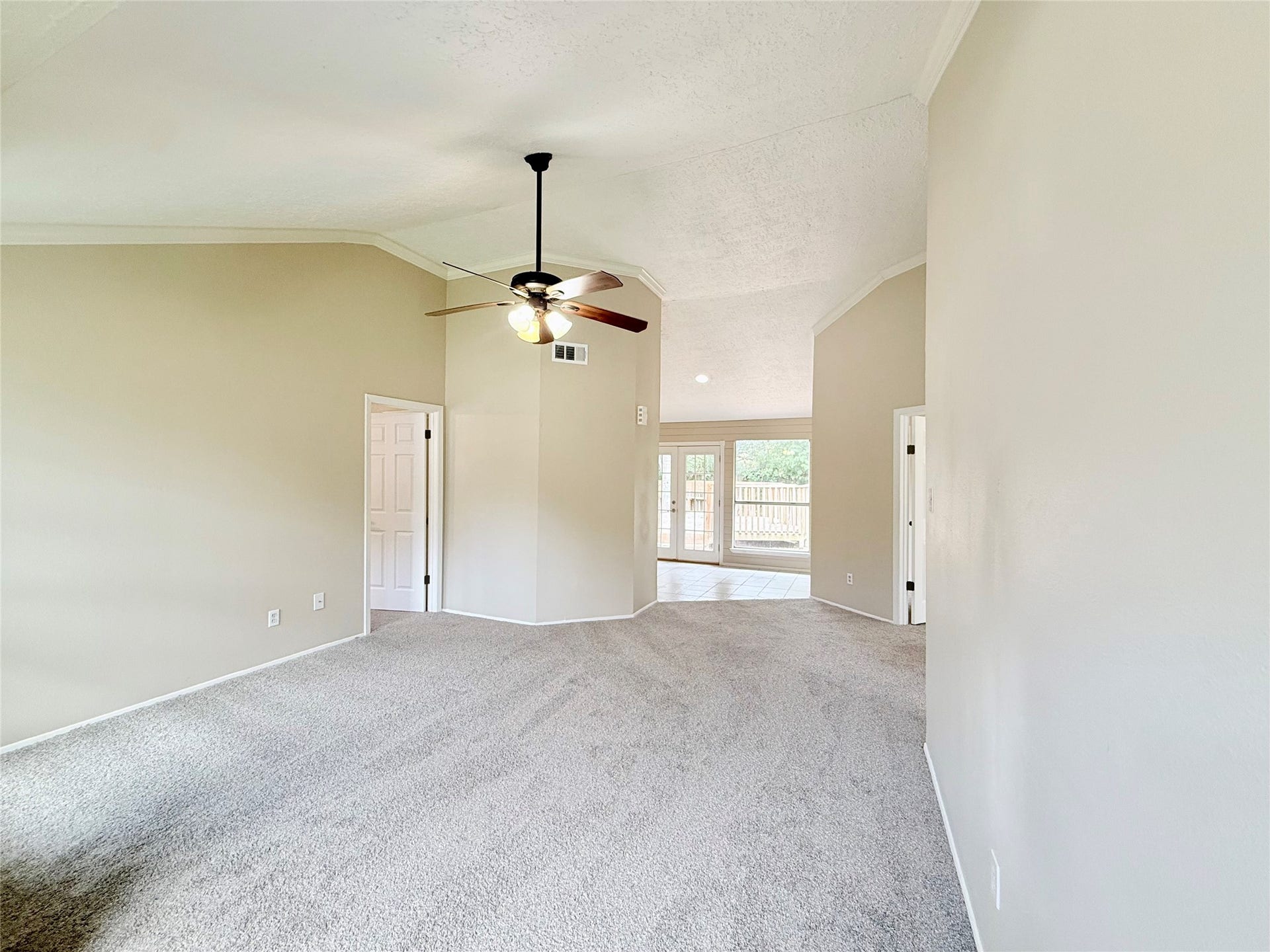 1014 Pimlico Drive, Pearland, TX 77584 1014 Pimlico Drive, Pearland, TX 77584