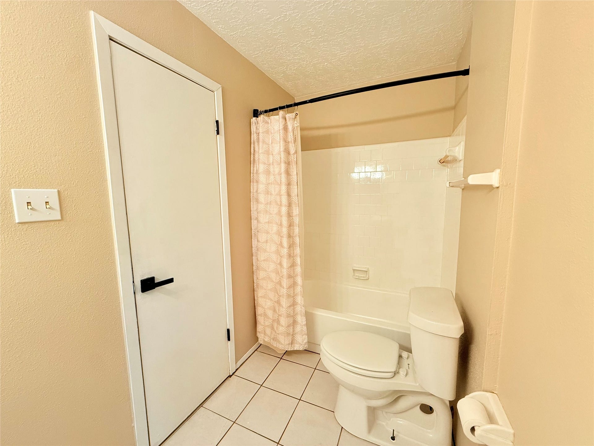 1014 Pimlico Drive, Pearland, TX 77584 1014 Pimlico Drive, Pearland, TX 77584