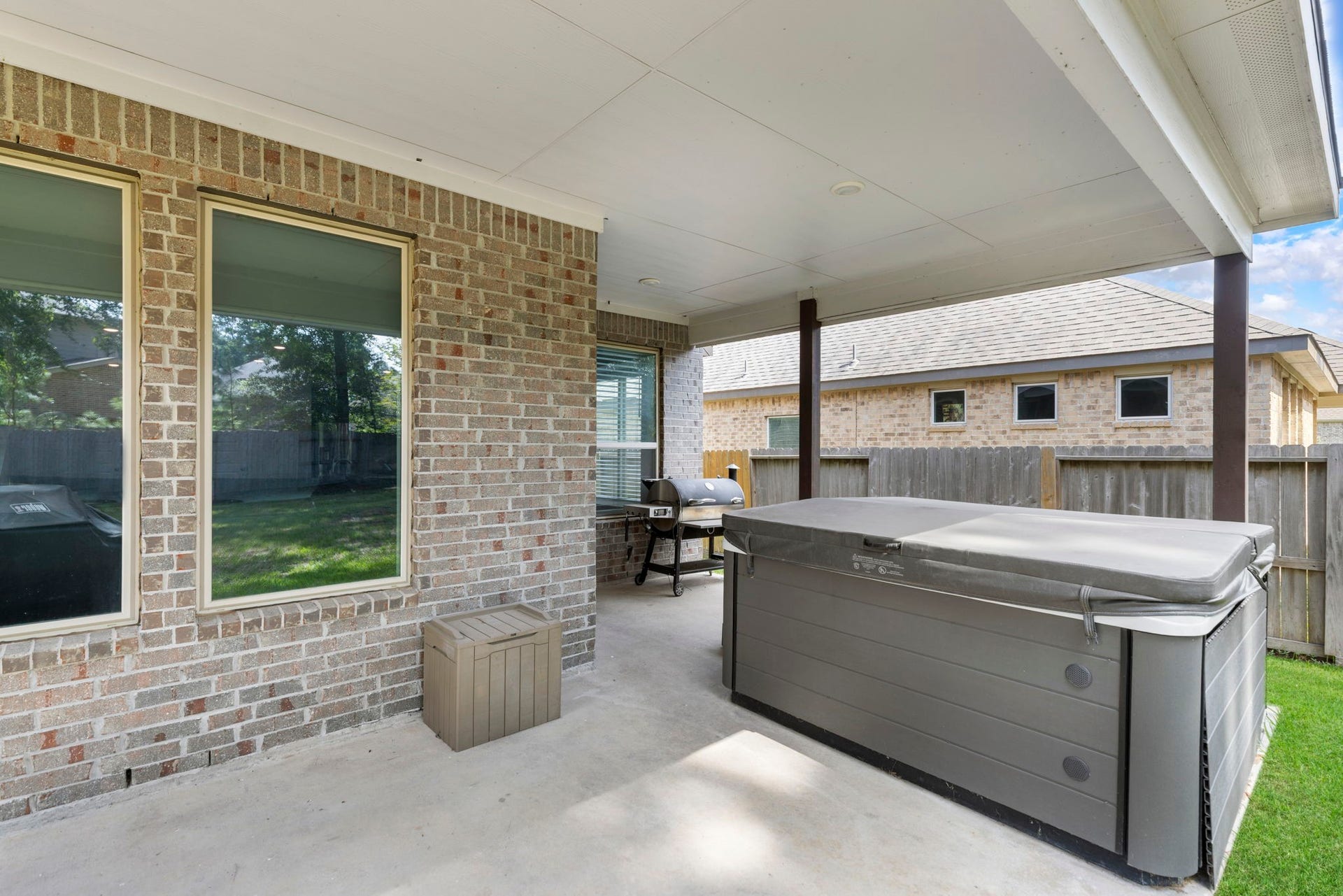 149 Bluebell Woods Way, Conroe, TX 77318