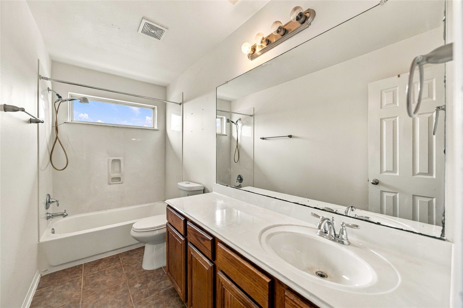 9707 Golden Cypress Drive, Rosharon, TX 77583 9707 Golden Cypress Drive, Rosharon, TX 77583