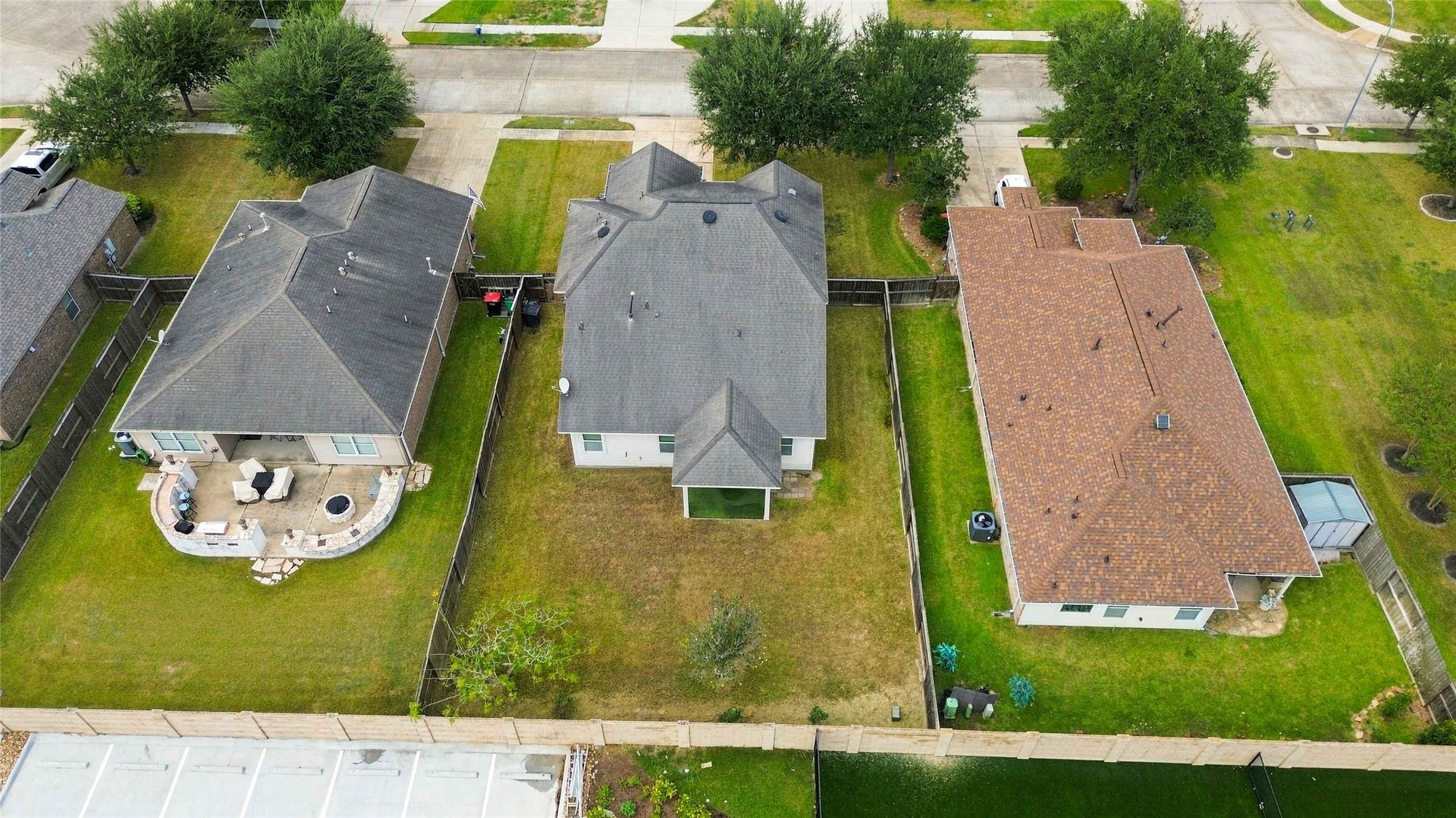 9707 Golden Cypress Drive, Rosharon, TX 77583 9707 Golden Cypress Drive, Rosharon, TX 77583