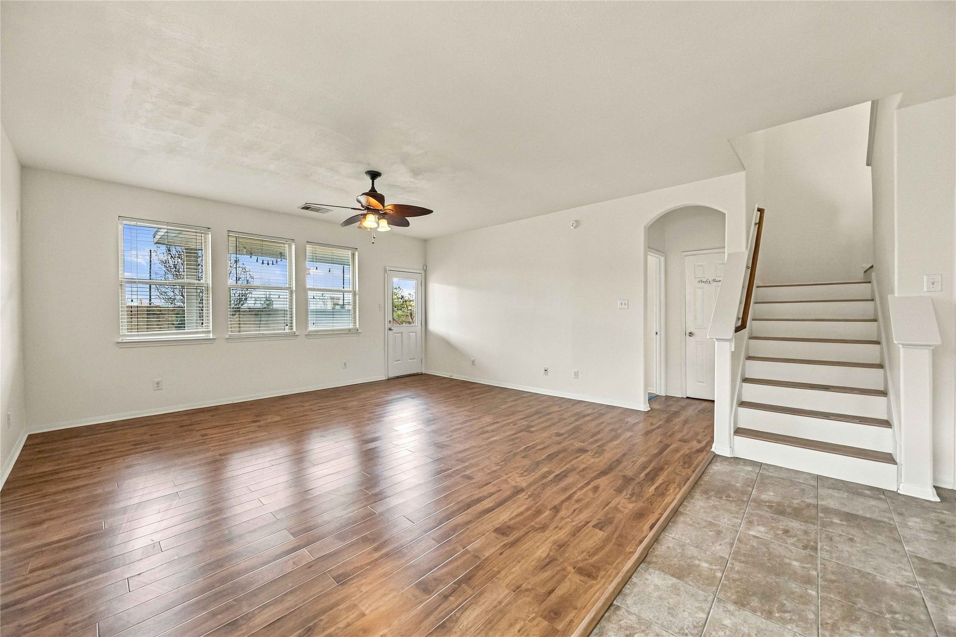 9707 Golden Cypress Drive, Rosharon, TX 77583 9707 Golden Cypress Drive, Rosharon, TX 77583
