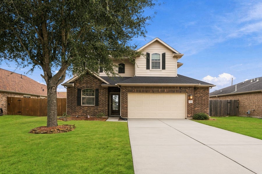 Property photo for 9707 Golden Cypress Drive, Rosharon, TX