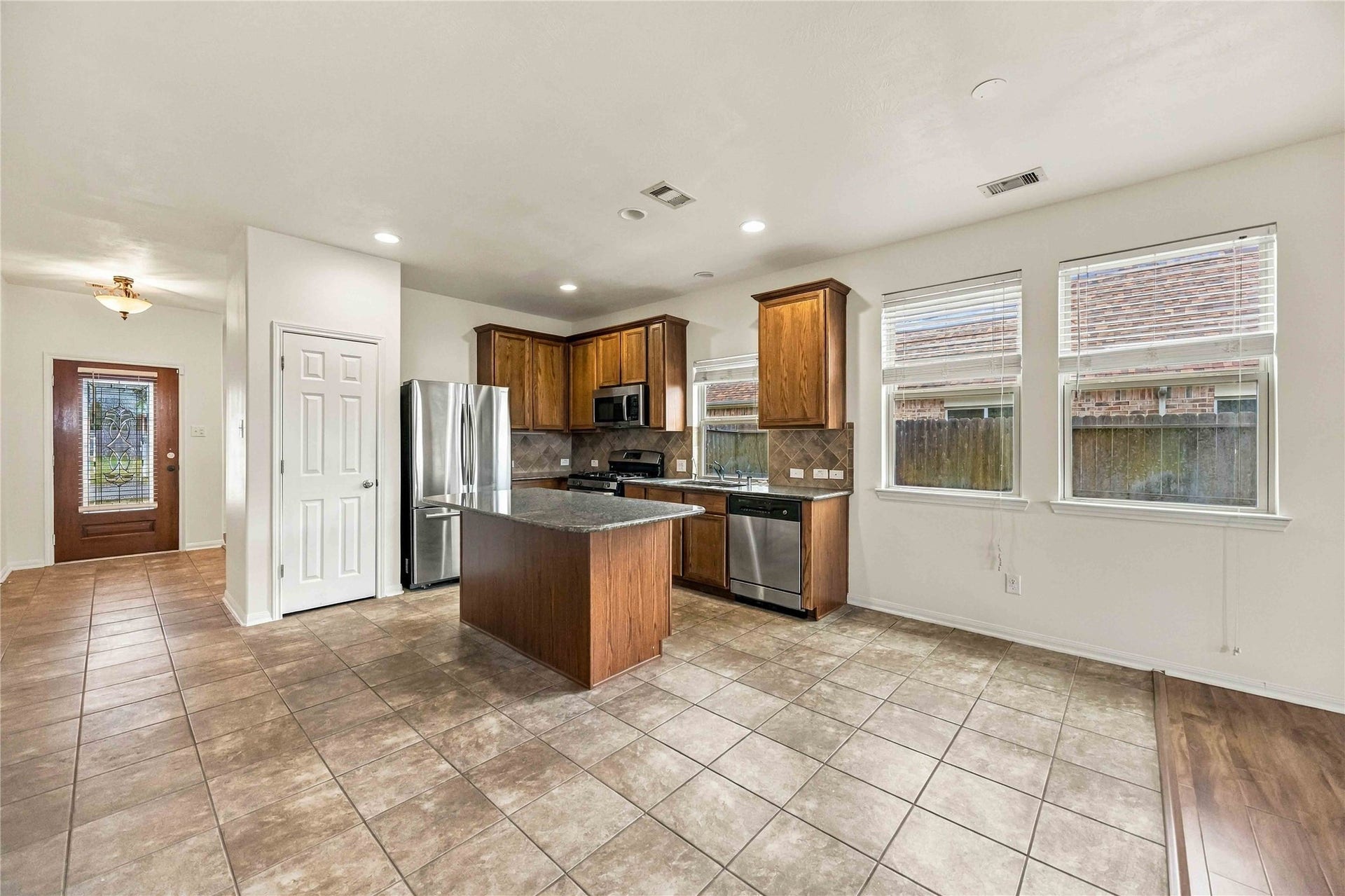 9707 Golden Cypress Drive, Rosharon, TX 77583 9707 Golden Cypress Drive, Rosharon, TX 77583