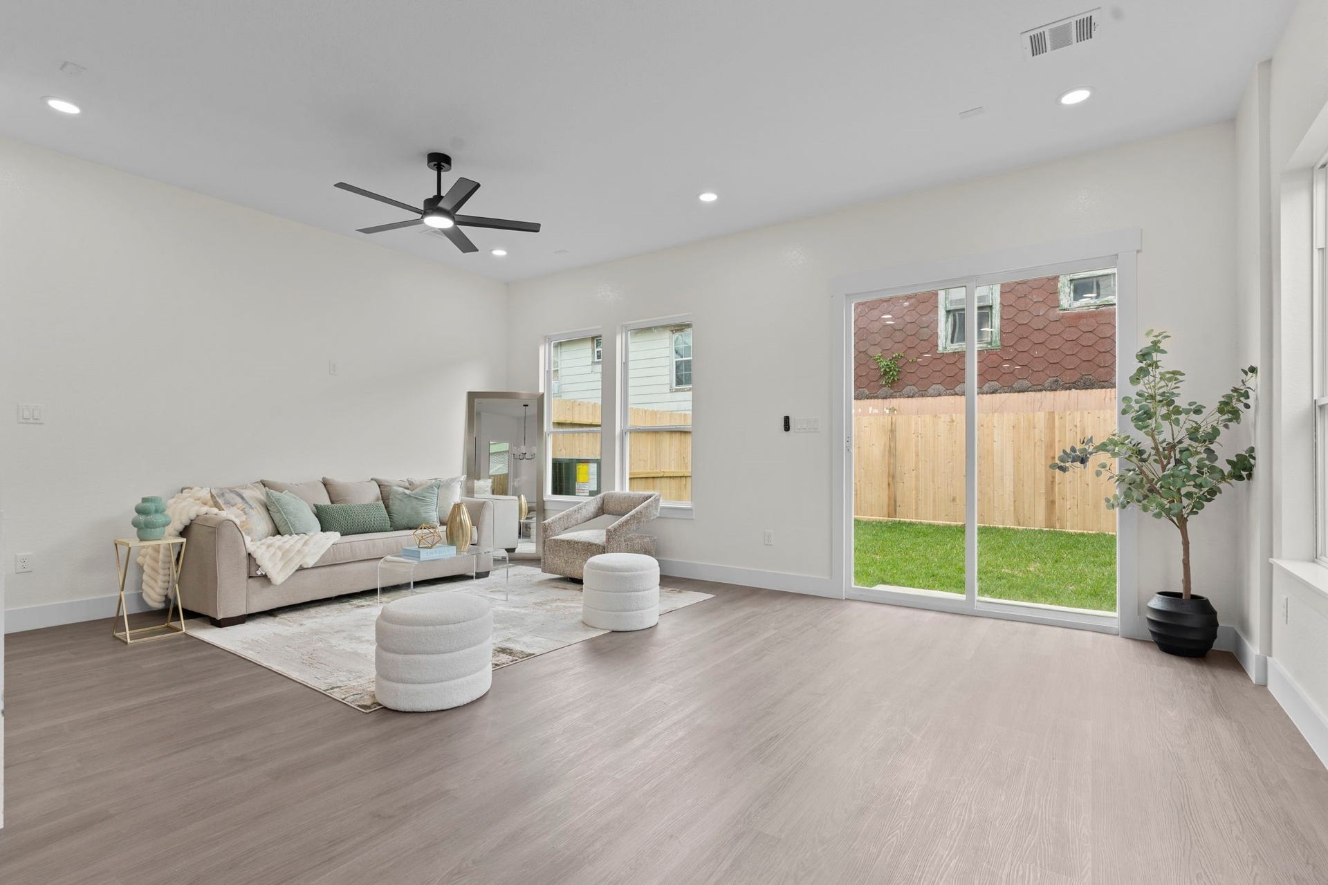 6818 Avenue F Unit A, Houston, TX 77011