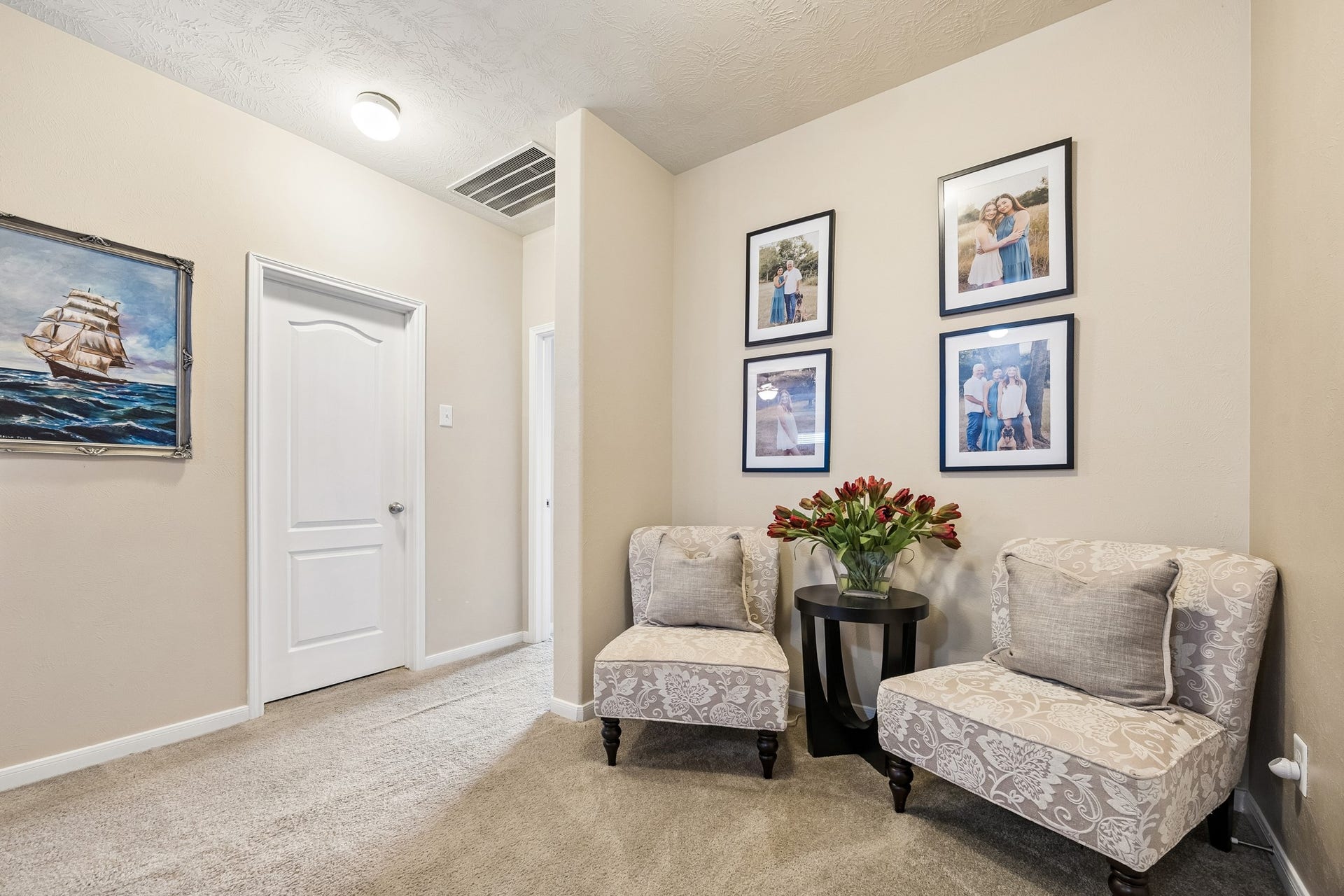 26251 Caper Meadow Lane, Katy, TX 77494 At the top of the stairs is sitting area or it could be a great place for an additional desk.