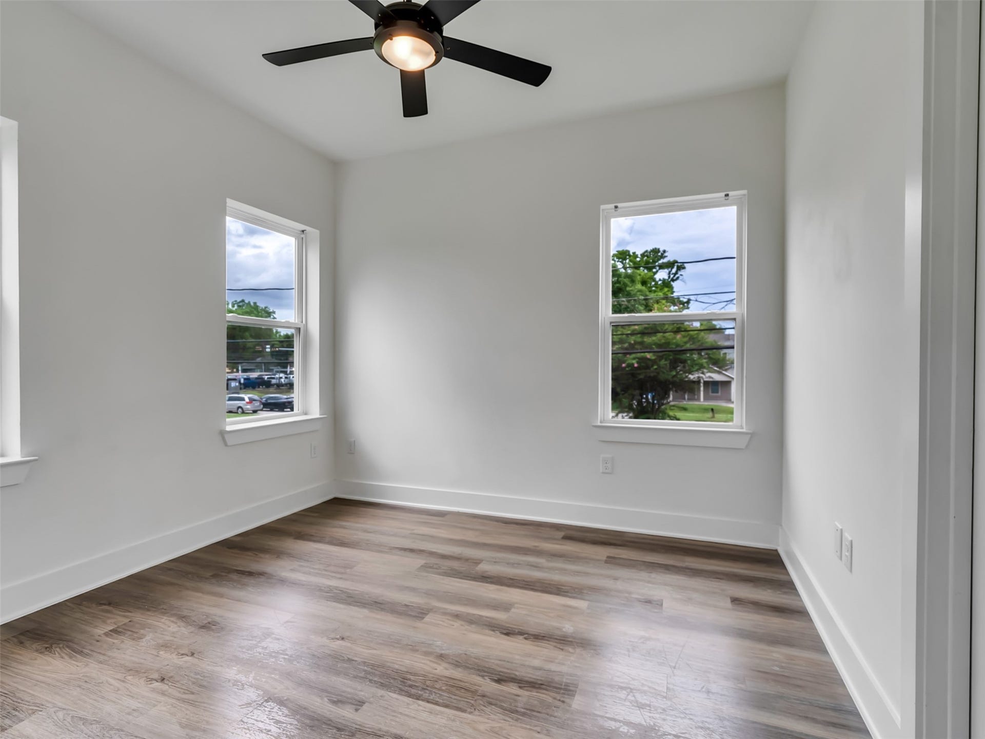 855 S Victory Drive, #C, Houston, TX 77088 2nd Bedroom