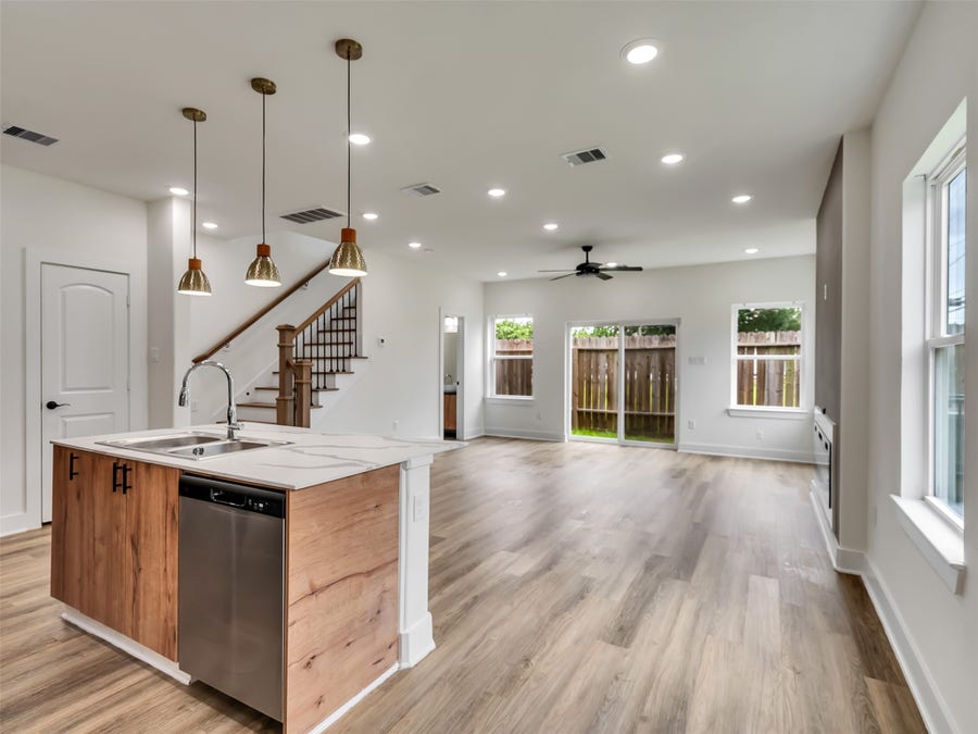 Property photo for 855 S Victory Drive, #C, Houston, TX