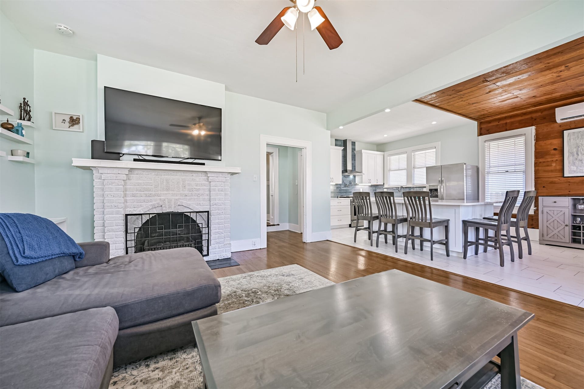 3519 Avenue R 1/2, Galveston, TX 77550 Living area looking into the fully remodeled kitchen.
