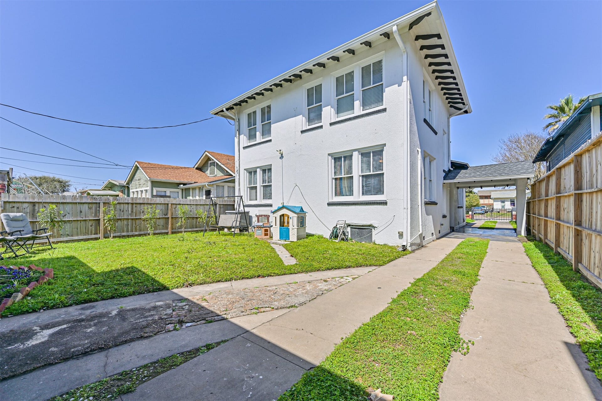 3519 Avenue R 1/2, Galveston, TX 77550 3519 Avenue R 1/2, Galveston, TX 77550